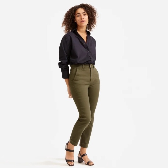 Everlane Pants - LAST CHANCE Everlane The Slim-Leg Crop Lunar Green, Size 4